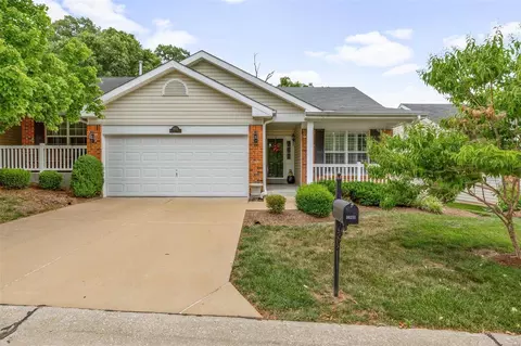 10251 Greenwich Pl, Affton, MO 63123