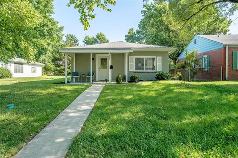 5651 Bancroft Ave, Saint Louis, MO 63109