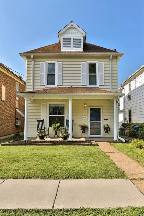 7532 Comfort Ave, Maplewood, MO 63143