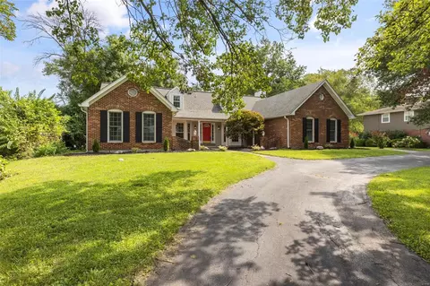 9937 Gerald Dr, Saint Louis, MO 63128