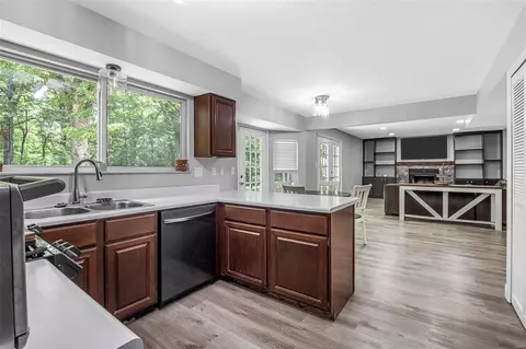 54 Georgetown Cir, O'fallon, MO 63368 photo 15