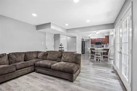 54 Georgetown Cir, O'fallon, MO 63368 photo 13