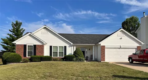 4 Winter Park Ct, O'fallon, MO 63366
