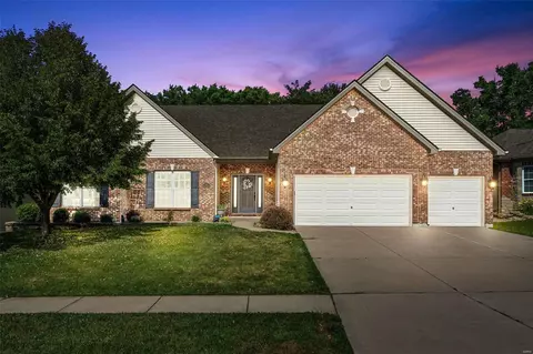 307 Hyde Park Ave, Wentzville, MO 63385
