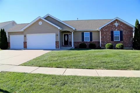 6023 Blake Thomas Dr, Wentzville, MO 63385