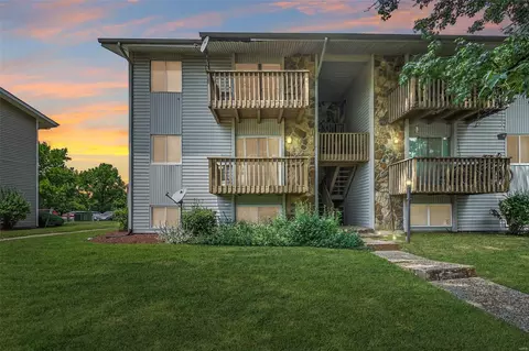 1943 Gascony Parc Dr #19433R, Lake Saint Louis, MO 63367