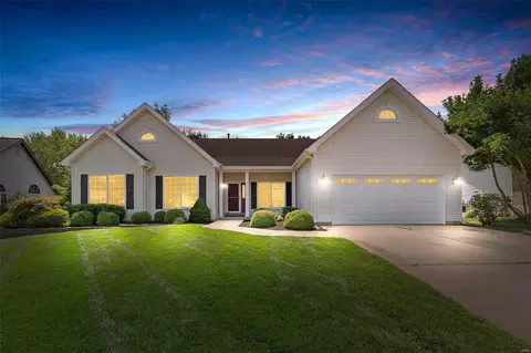 524 Oxborough Ct, Saint Peters, MO 63376