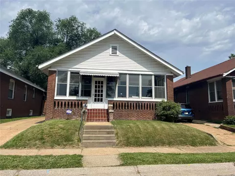 4323 Darby St, Saint Louis, MO 63120
