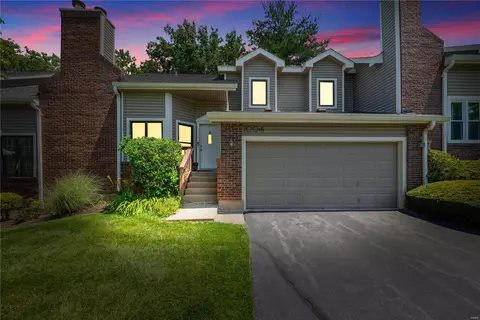 1004 N Spoede Rd, Saint Louis, MO 63146