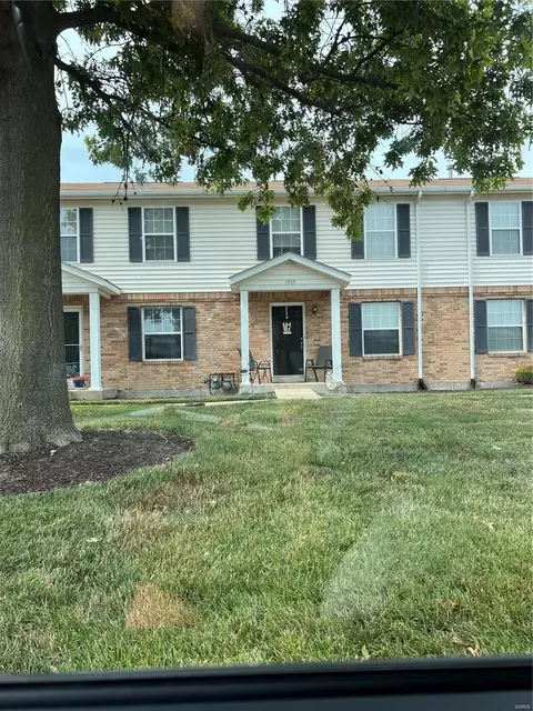 1355 Sunburst Dr #C, O'fallon, MO 63366