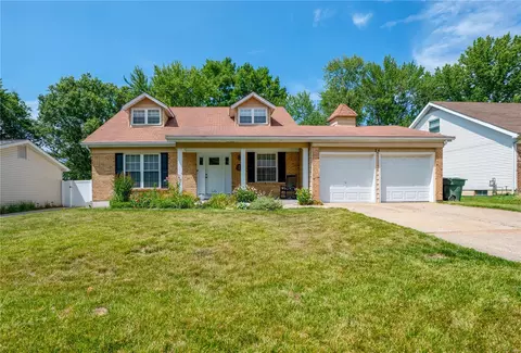 24 Jane Dr, Saint Peters, MO 63376
