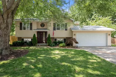 703 Aster Ln, O'fallon, MO 63366