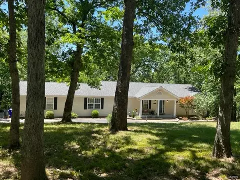 18532 Hawks Hill Rd, Wildwood, MO 63069