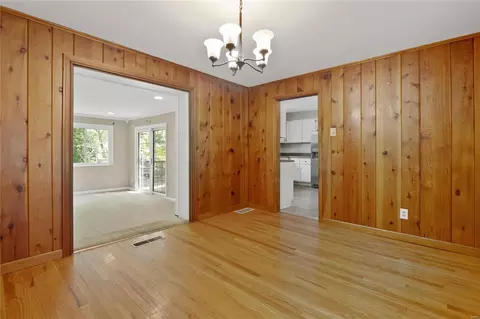 709 E Jackson Rd, Saint Louis, MO 63119 photo 7