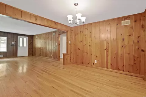 709 E Jackson Rd, Saint Louis, MO 63119 photo 8