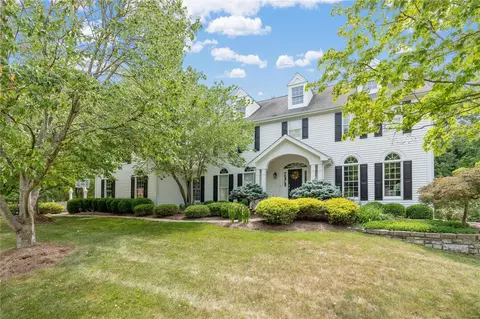 16142 Wilson Manor Dr, Chesterfield, MO 63005