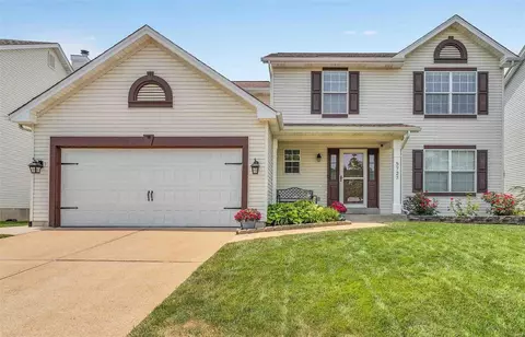 5727 Wickershire Ln, Saint Louis, MO 63129