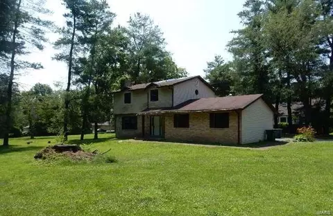 1130 Murcia St, Saint Louis, MO 63138