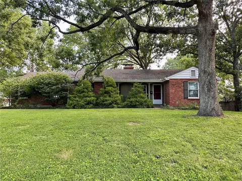 12015 Old Big Bend Rd, Saint Louis, MO 63122