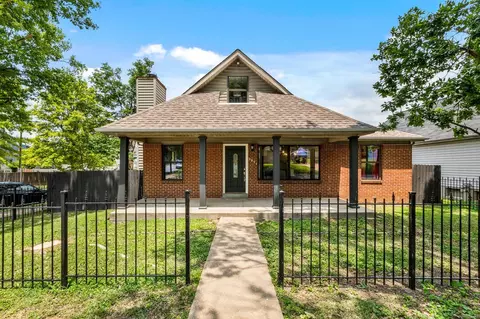 2931 Rutger St, Saint Louis, MO 63104