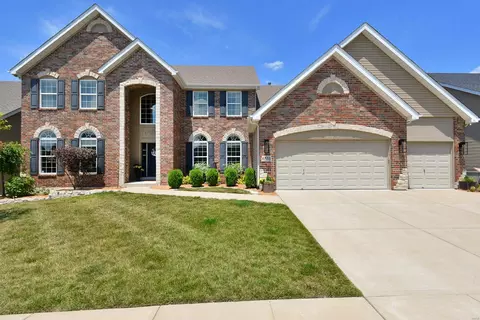 6531 Devonhurst Dr, Saint Louis, MO 63129