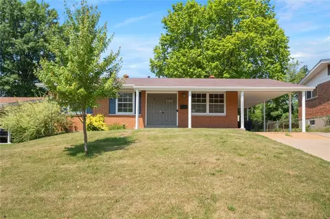 3251 Adie Rd, Saint Ann, MO 63074