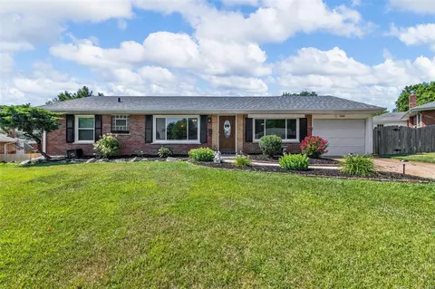 9408 Sequoia Ct, Saint Louis, MO 63123