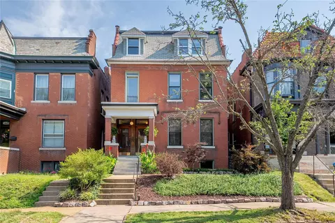 3441 Pestalozzi St, Saint Louis, MO 63118