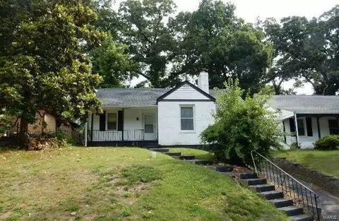 6913 Roland Blvd, Saint Louis, MO 63121