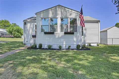 773 Reed Ave, Saint Louis, MO 63125