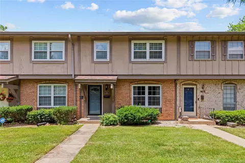 3234 Carefree Ln, Florissant, MO 63033