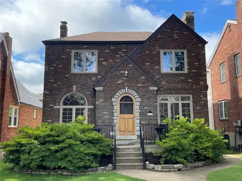 6432 Murdoch Ave, Saint Louis, MO 63109