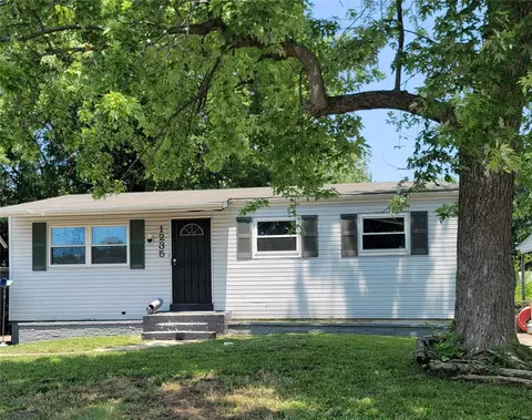 1235 Rhea Ave, Saint Louis, MO 63138