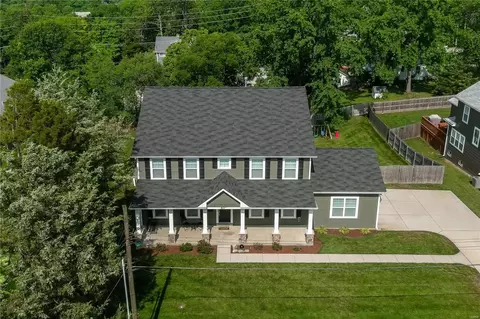 611 Arminda Ave, Kirkwood, MO 63122