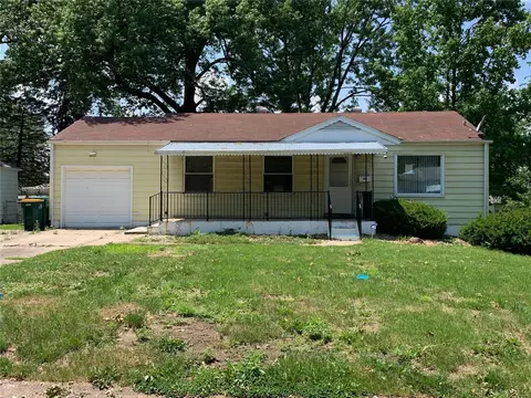 10523 Byfield Dr, Saint Louis, MO 63137