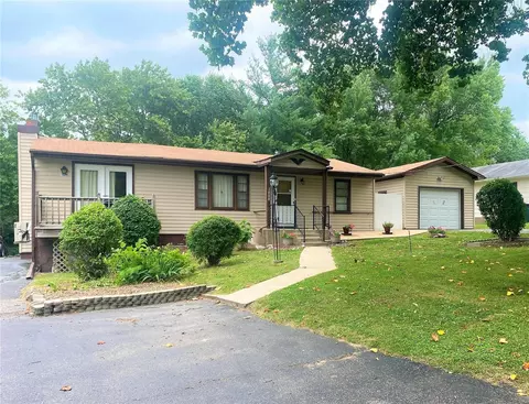 1808 Peach St, Saint Peters, MO 63376