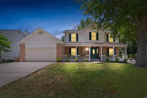 2712 Kettering Dr, Saint Charles, MO 63303