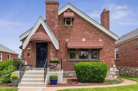 5641 Tholozan Ave, Saint Louis, MO 63109
