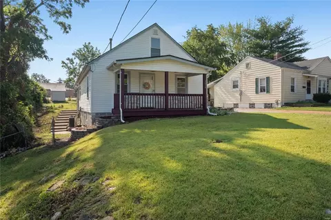 2438 Prouhet Ave, Saint Louis, MO 63114