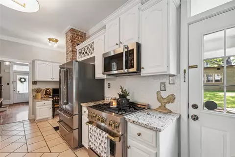 321 Monroe St, Saint Charles, MO 63301 photo 10