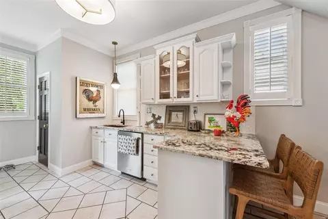 321 Monroe St, Saint Charles, MO 63301 photo 9