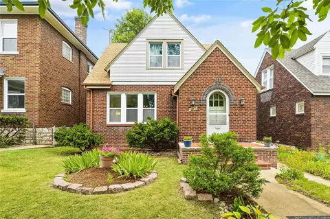 5015 Lindenwood Ave, Saint Louis, MO 63109