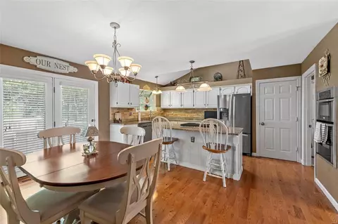 608 Log Hill Ct, Ballwin, MO 63011 photo 20