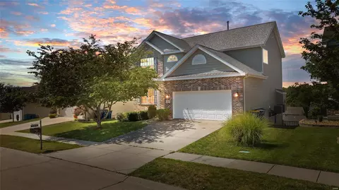356 Magoffin Trails Ct, Oakville, MO 63129
