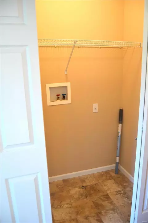 468 Coachgate Ct, Ballwin, MO 63021 photo 10
