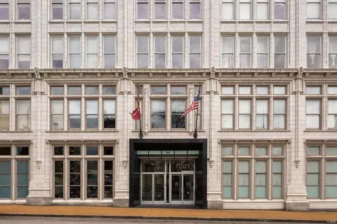 1501 Locust St #1001, Saint Louis, MO 63103