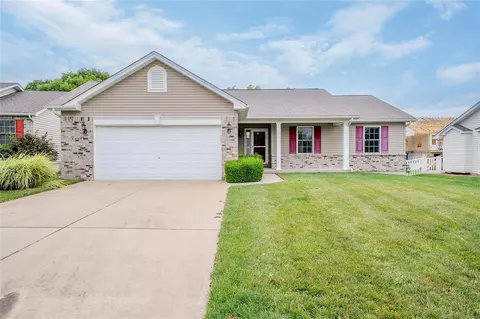 1119 Homefield Commons Dr, O'fallon, MO 63366