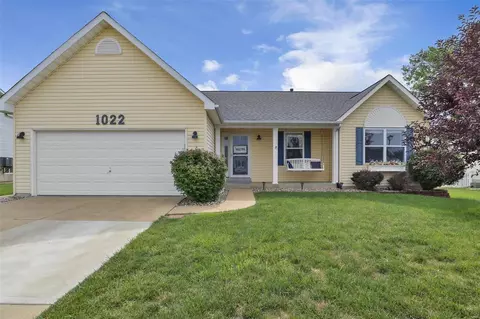 1022 Dardenne Woods Dr, Dardenne Prairie, MO 63368