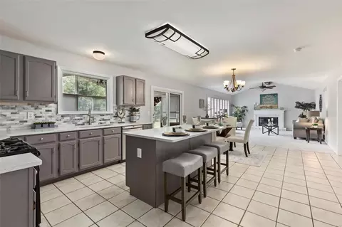 437 Brooks Glen Ct, Ballwin, MO 63021 photo 15