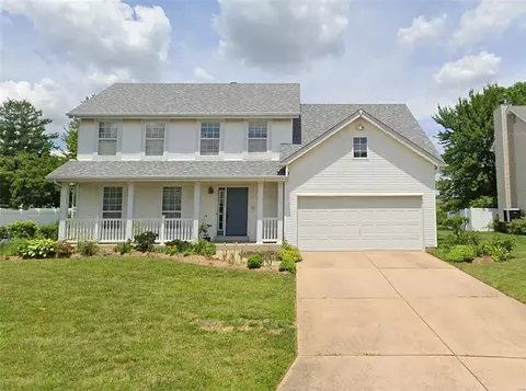 342 Meadow Grove Ct, St. Peters, MO 63304